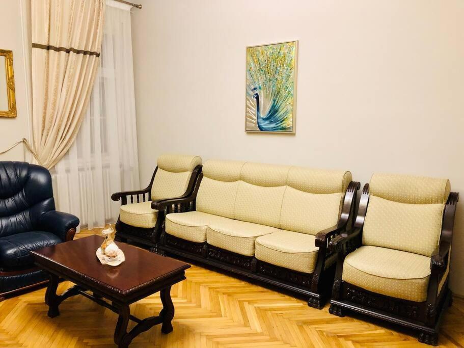 Ultra-Central And Elegant Ap In Opera Square Vic23 Тимишоара Екстериор снимка